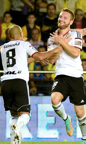 Valencia puts Villarreal to the sword, jumps to second in La Liga
